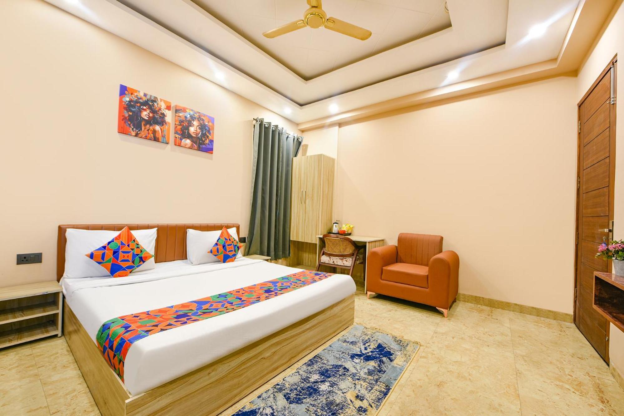 Fabhotel Vibe Noida Bagian luar foto