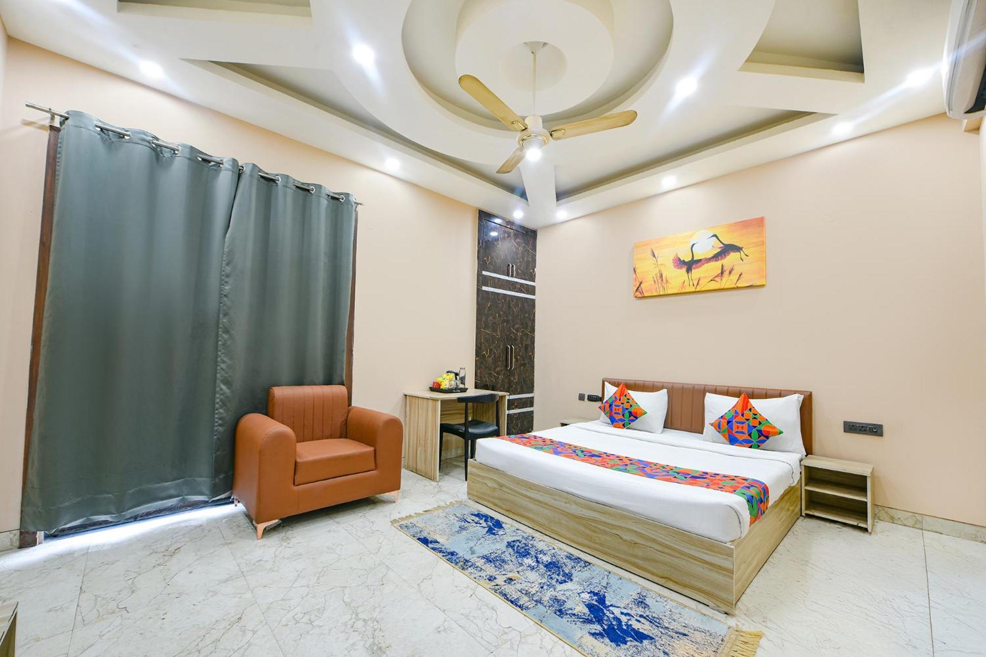 Fabhotel Vibe Noida Bagian luar foto